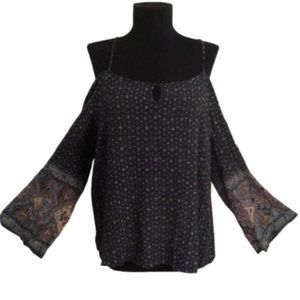 Chloe K Medium M Romantic Cold Shoulder top Blue Ditsy Floral